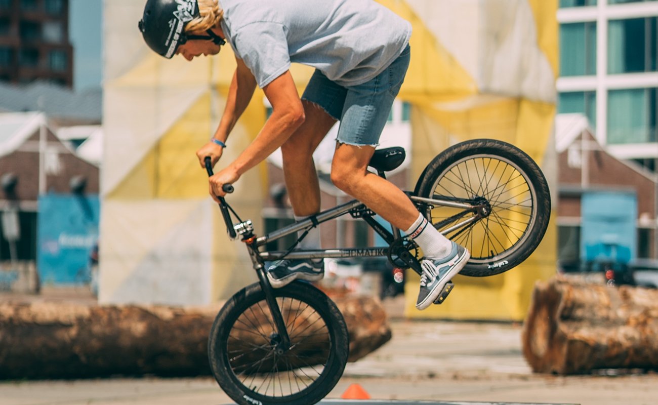 Team left hand cycles Team left hand cycles